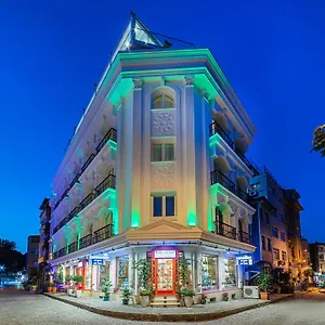 The Magnaura Palace Otel