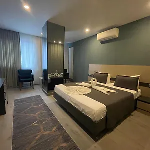 Agora Royal Otel